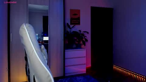 Snapshot of youranikka chatting on October 2025 05:31:01 PM Anikka online show from October 2025 05:31:01 PM