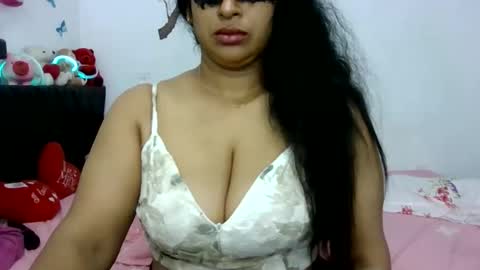 Snapshot of yourashawari chatting on April 2026 03:00:02 AM yourashawari online show from April 2026 03:00:02 AM