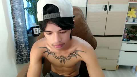 Snapshot of yourasian_eric chatting on March 2026 02:17:01 AM yourasian_eric online show from March 2026 02:17:01 AM