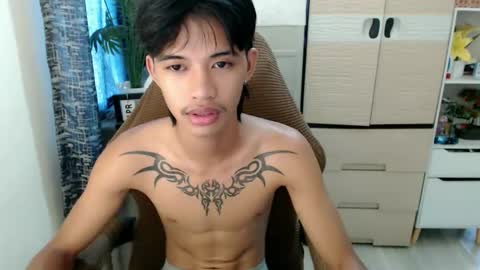 Snapshot of yourasian_eric chatting on April 2026 02:53:02 AM yourasian_eric online show from April 2026 02:53:02 AM