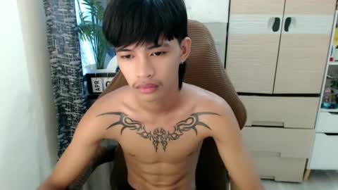 Snapshot of yourasian_eric chatting on April 2026 05:19:01 AM yourasian_eric online show from April 2026 05:19:01 AM