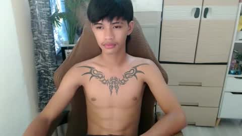 Snapshot of yourasian_eric chatting on April 2026 08:53:02 AM yourasian_eric online show from April 2026 08:53:02 AM