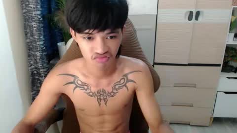 Snapshot of yourasian_eric chatting on April 2026 08:53:01 AM yourasian_eric online show from April 2026 08:53:01 AM