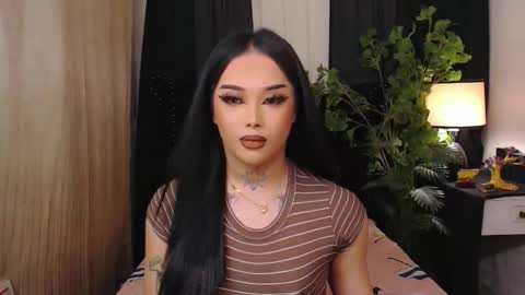 Snapshot of yourasiancockisontop chatting on December 2025 09:03:01 AM kim online show from December 2025 09:03:01 AM