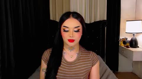 Snapshot of yourasiancockisontop chatting on December 2025 12:27:01 AM kim online show from December 2025 12:27:01 AM