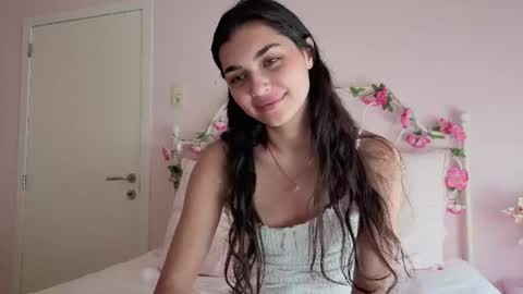 yourbella37 online show from June 2026 04:22:02 PM