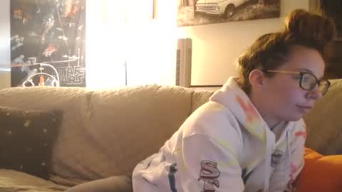 angel online show from December 2024 02:33:01 PM
