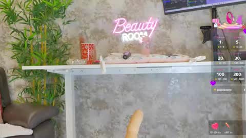 Anna online show from February 2026 08:09:02 PM