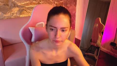 yourcutefoxy online show from February 2026 01:09:01 AM