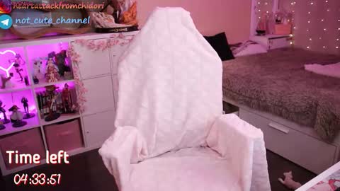 Snapshot of yourcutewaifu chatting on November 2025 08:03:01 PM Lina Fansly online show from November 2025 08:03:01 PM