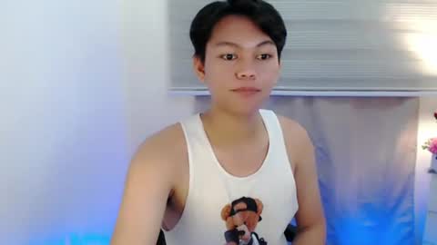 HEN online show from December 2025 09:56:02 PM