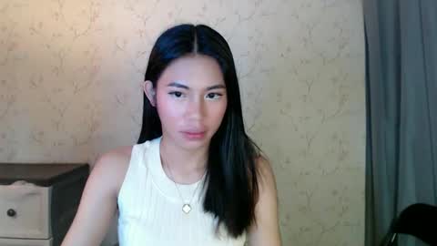 GWENI online show from May 2026 08:17:01 PM