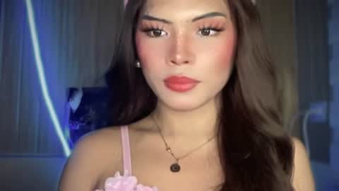 Snapshot of yourehot_pretty chatting on April 2026 11:19:02 AM Do read my bio online show from April 2026 11:19:02 AM