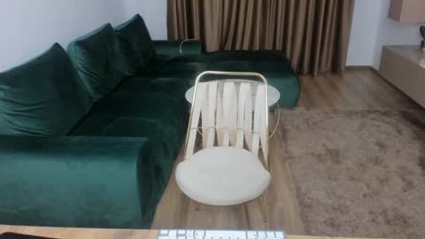 Evelline online show from February 2025 04:20:02 PM