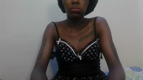 Snapshot of yourfavnigtnurse chatting on September 2025 05:22:01 AM Flower online show from September 2025 05:22:01 AM