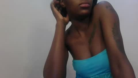 Snapshot of yourfavnigtnurse chatting on September 2025 01:21:01 AM Flower online show from September 2025 01:21:01 AM