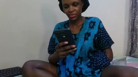 Snapshot of yourfavnigtnurse chatting on November 2025 06:36:01 AM Flower online show from November 2025 06:36:01 AM