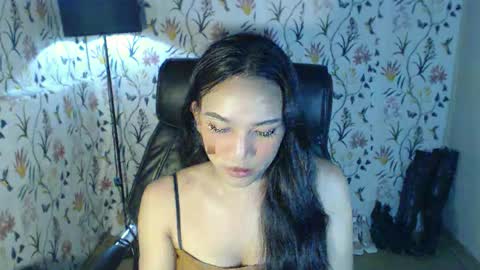 Snapshot of yourfavoratemaureen chatting on February 2025 03:19:01 AM maureen love you online show from February 2025 03:19:01 AM