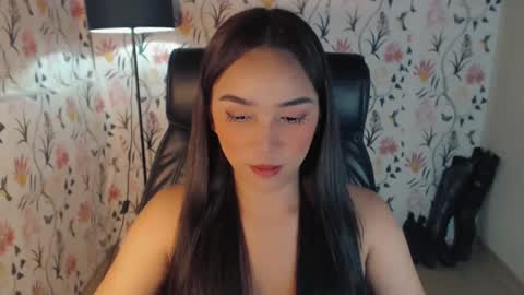 Snapshot of yourfavoratemaureen chatting on February 2025 02:39:02 AM maureen love you online show from February 2025 02:39:02 AM