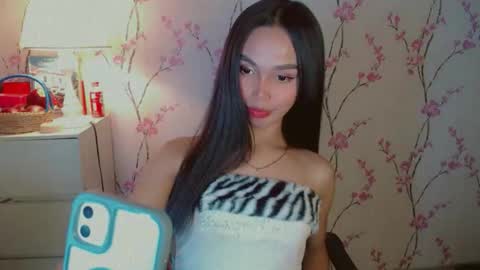 Snapshot of yourfavoratericcie chatting on September 2025 04:14:02 AM RICCIE MAE online show from September 2025 04:14:02 AM