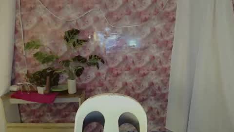 Snapshot of yourfavoratesunshine chatting on May 2026 09:39:02 AM Sunshine online show from May 2026 09:39:02 AM