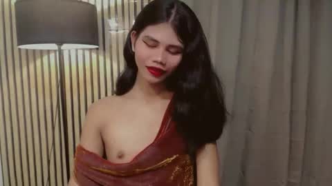 Snapshot of yourfavoratevivian chatting on November 2025 05:46:02 AM Vivian online show from November 2025 05:46:02 AM