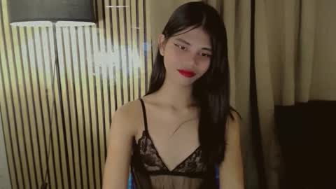 Snapshot of yourfavoratevivian chatting on November 2025 08:49:02 AM Vivian online show from November 2025 08:49:02 AM