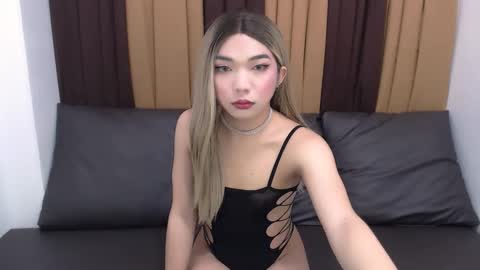Snapshot of yourgirlzachary chatting on February 2025 05:44:02 AM Goddess Yoshi online show from February 2025 05:44:02 AM