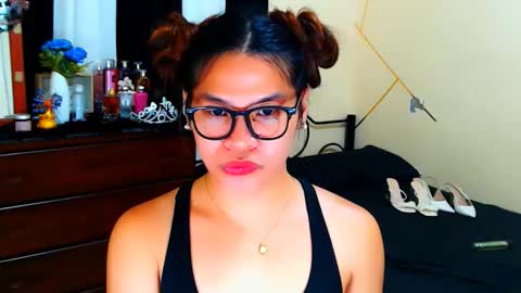 yourgoddesscruella online show from March 2026 09:40:01 PM