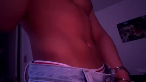 Snapshot of yourguyy21 chatting on November 2025 08:12:01 AM yourguyy21 online show from November 2025 08:12:01 AM