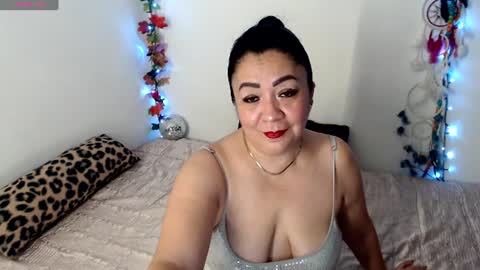 Juliette Smith online show from June 2026 07:53:02 PM