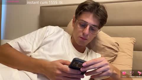 Chris online show from September 2025 07:46:02 AM