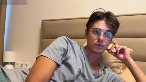 Chris online show from October 2025 06:36:02 AM