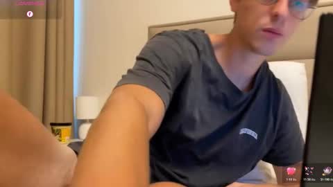 Chris online show from October 2025 07:49:02 AM