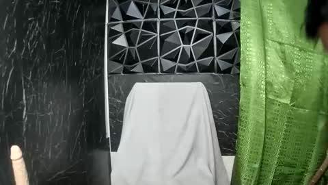 yourhotdodz online show from October 2025 04:08:01 PM