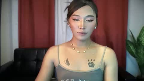 Snapshot of yourhotlove_jamellaxxx chatting on October 2025 06:18:01 PM LOVING JAMMELA online show from October 2025 06:18:01 PM