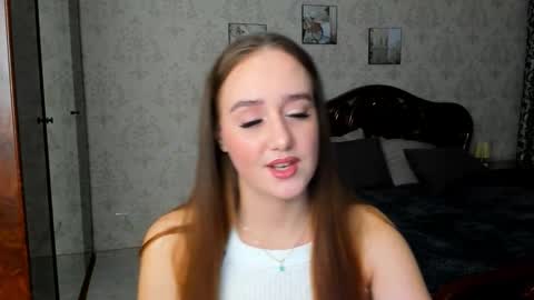 Snapshot of yourhotmariam chatting on November 2025 04:33:02 AM Mariam online show from November 2025 04:33:02 AM