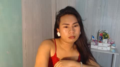 Mauie  online show from April 2026 05:21:02 AM