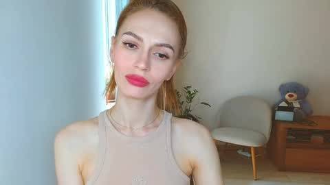 Snapshot of yourladysunshine chatting on May 2026 07:24:01 AM Ksyusha online show from May 2026 07:24:01 AM