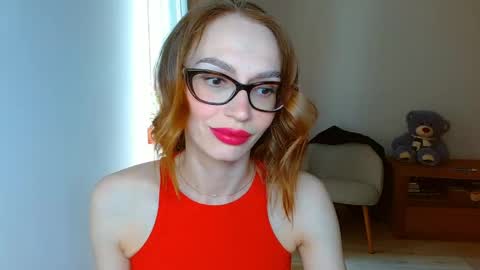Snapshot of yourladysunshine chatting on May 2026 07:25:01 AM Ksyusha online show from May 2026 07:25:01 AM