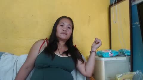 Snapshot of yourlove_regine chatting on January 2025 04:47:01 AM Regine online show from January 2025 04:47:01 AM