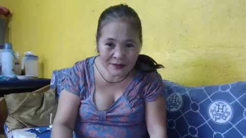 Snapshot of yourlove_regine chatting on January 2025 05:10:02 AM Regine online show from January 2025 05:10:02 AM