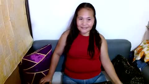 Snapshot of yourlove_regine chatting on March 2025 08:11:01 AM Regine online show from March 2025 08:11:01 AM