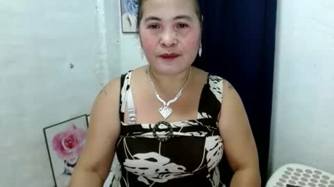 Snapshot of yourlove_regine chatting on September 2025 11:08:02 PM Regine online show from September 2025 11:08:02 PM
