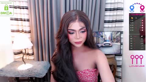 Snapshot of yourloveable chatting on October 2025 04:24:02 PM CHARLOTTE online show from October 2025 04:24:02 PM