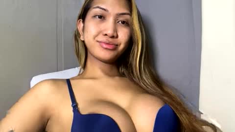 yourlovebella88 online show from April 2026 04:48:02 AM