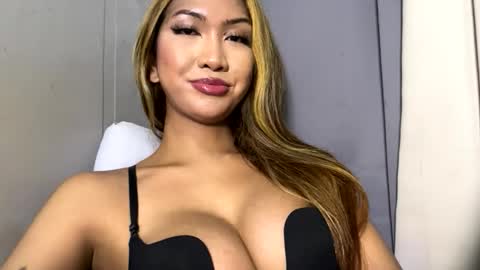 yourlovebella88 online show from May 2026 07:20:02 PM