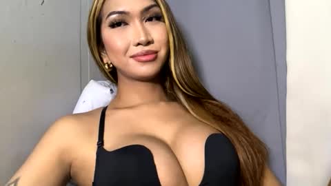 yourlovebella88 online show from May 2026 08:05:02 PM