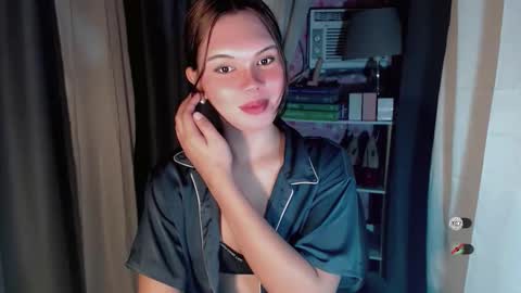 KYLIE MORE online show from March 2026 03:01:02 AM