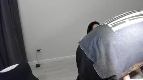 Snapshot of yourlovelyjenny chatting on October 2025 01:10:01 PM AJ online show from October 2025 01:10:01 PM